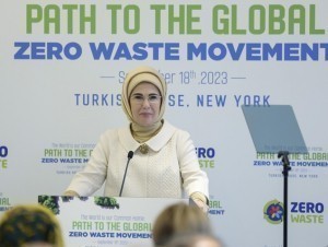 Emina Erdo‘g‘an global inqirozga qarshi chora ko‘rishga chaqirdi
