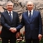 Mirziyoyev speaks with Putin