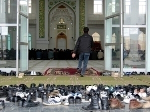  A person who robbed in mosques within Tashkent was imprisoned for 6 years