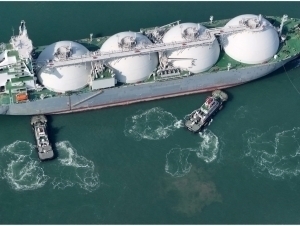 Хитой Россия газини уч баравар қимматга қайта сотишни бошлади