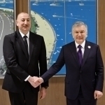 Shavkat Mirziyoyev Bakuda Ilhom Aliyev bilan uchrashdi