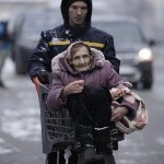 Ukrainaning ayrim shaharlarida oziq-ovqat zaxirasi tugayapti 