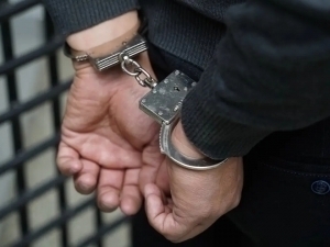 Prezident Administratsiyasi sobiq mulozimi bir yarim oyga hibslandi