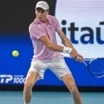 Sinner tarixda atigi ikki tennischi erishgan natijani takrorladi