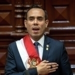 Перуда муваққат президент сайловга 2 ой қолганида лавозимидан четлатилди