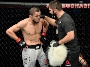 Nurmuhammedov qozog‘istonlik jangchi bilan to‘qnash keladi