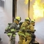 Тошкентда янги қурилаётган бино ёниб кетди