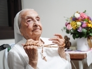 Dunyodagi eng yoshi katta inson vafot etdi