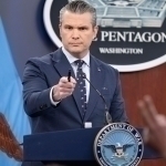 Hegset ittifoqchilarini noshukrlikda aybladi