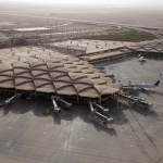 “Qattiq javob beramiz”. Saudiya Ar-Riyod aeroportini yopdi va husiylarni ogohlantirdi