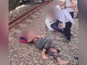 Students electrocuted while attempting to take a selfie on a train in Fergana