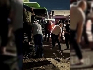 Bus collides with ZIL truck in Tashkent