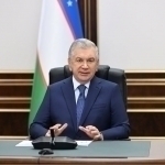 Mirziyoyev o‘qituvchilar oyligini oshirishni aytdi