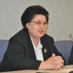 Sharof Rashidovning qizi Islom Karimov haqida 