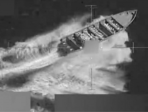 АҚШ Тинч океанида яна бир кемани йўқ қилди. Қурбонлар бор 