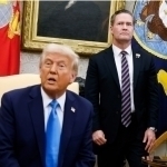 Трамп Оқ уйдан кетган Уолтцни қаерга жўнатишини айтди