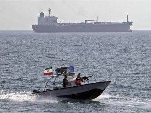 Эрон кемалар учун тўлов олмаслиги керак – Трамп