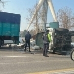 Toshkentda ZIL yuki bilan birga ag‘darilib ketdi