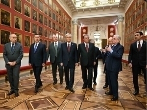 МДҲ етакчилари Эрмитажда (видео)