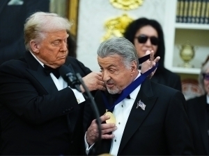 Silvestr Stallone Tramp taklif qilgan “kursi”ga o‘tirmadi