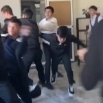Navoiyda maktab o‘quvchilari ommaviy mushtlashdi (video)