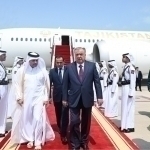 Imomali Rahmon Qatarga bordi