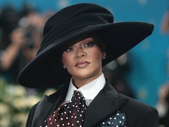 Хонанда Рианнанинг уйи ўққа тутилди (видео)