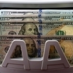 Dollar kursi pasaydi