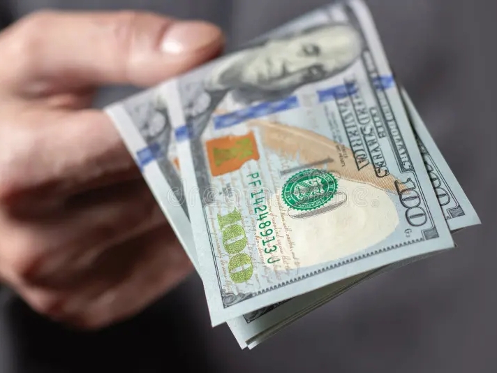 Dollar kursi keskin pasaydi