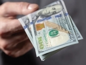 Dollar kursi keskin pasaydi