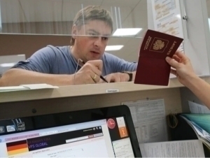Гибрид уруш хавфи: ЕИ россияликлар учун виза шартларини кучайтиради