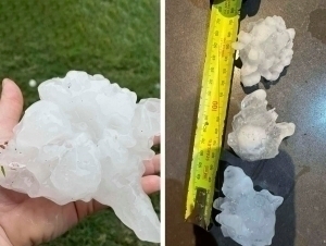 Австралияда кафтдек дўл ёғди