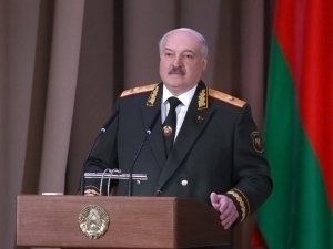 Беларусь урушга тайёр бўлиши керак – Лукашенко