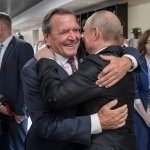 Putin sobiq kansler bilan uchrashdi 
