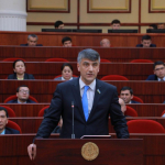 Рекламаларда ҳаёсизлик ва порнография бемалол бўлиб қолди — Алишер Қодиров
