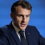 “Bolalarimizning ongi sotilmaydi”. Makron o‘smirlar uchun ijtimoiy tarmoqlarni taqiqlamoqchi