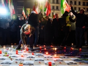 Эрондаги намойишларда 30 минг одам ҳалок бўлди – ОАВ