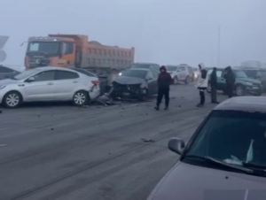 Qozog‘istonda 18 ta mashina ishtirokida YTH bo‘ldi (video)