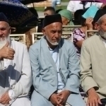 Procedure established to connect active intellectuals with poor families