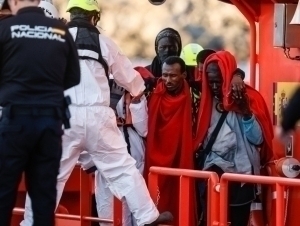 Ispaniya 500 ming nafar muhojirga qonuniy maqom beradi