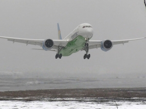 Фарғонада кучли қор ёққани сабаб рейслар ўзгартирилди