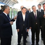 Mirziyoyev amaldorlarni metroga olib tushdi