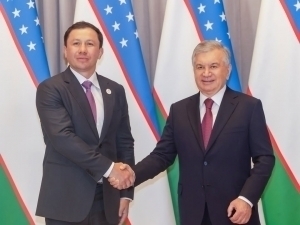 Геннадий Головкин Шавкат Мирзиёев билан учрашди