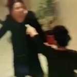 Samarqanddagi bog‘chada “zavxoz” tarbiyachiga pichoq bilan tahdid qildi (video)