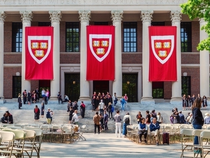 Pentagon Garvard bilan aloqalarni uzdi (video)