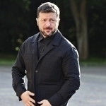 Зеленский президентлик сайловларига тайёрлигини айтди 