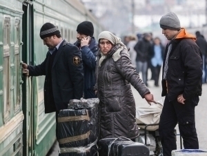 Санкт-Петербургдан бир ҳафта ичида 400 дан ортиқ мигрант депортация қилинди
