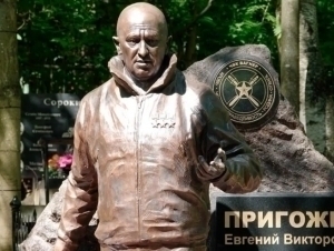 Суд ўрнига фронт. Пригожин қабрини таҳқирлаган Шведов Украинага кетади