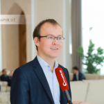 Салохўжаев: “Ўзбекистон ривожланишига қандай ҳисса қўшишни ёшларнинг ўзи белгилаши лозим”