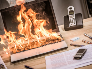 Ноутбук қизиб кетмаслиги учун нималарга эътибор қаратиш зарур?